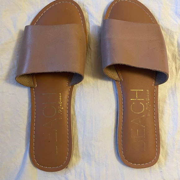 LIKE NEW: “Cabana Tan/Brown Slides/Sandals” from a  Napa Boutique! - Picture 4 of 10